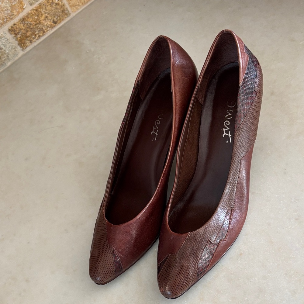 Vintage Nine West Women's Elegant Brown Heels. 8-1/2 M